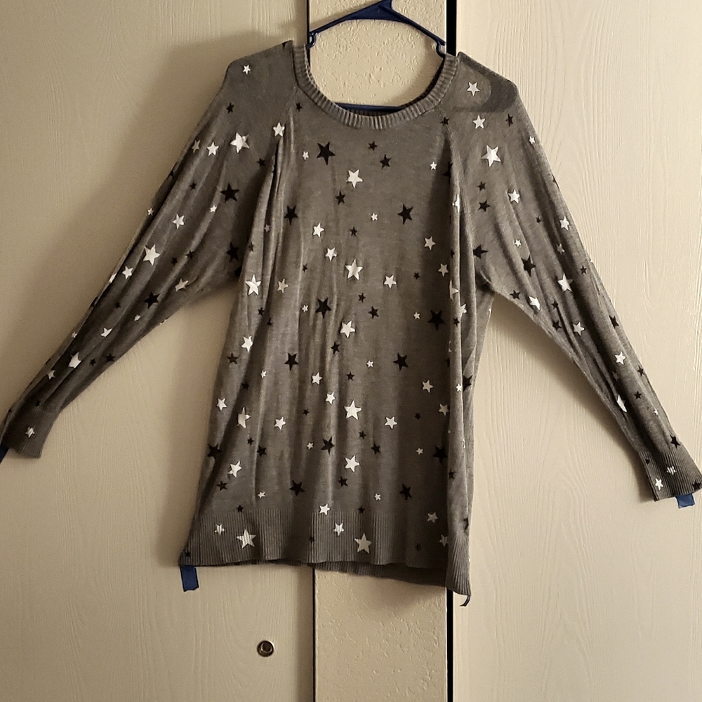 Torrid size 3 thin, star pull over
